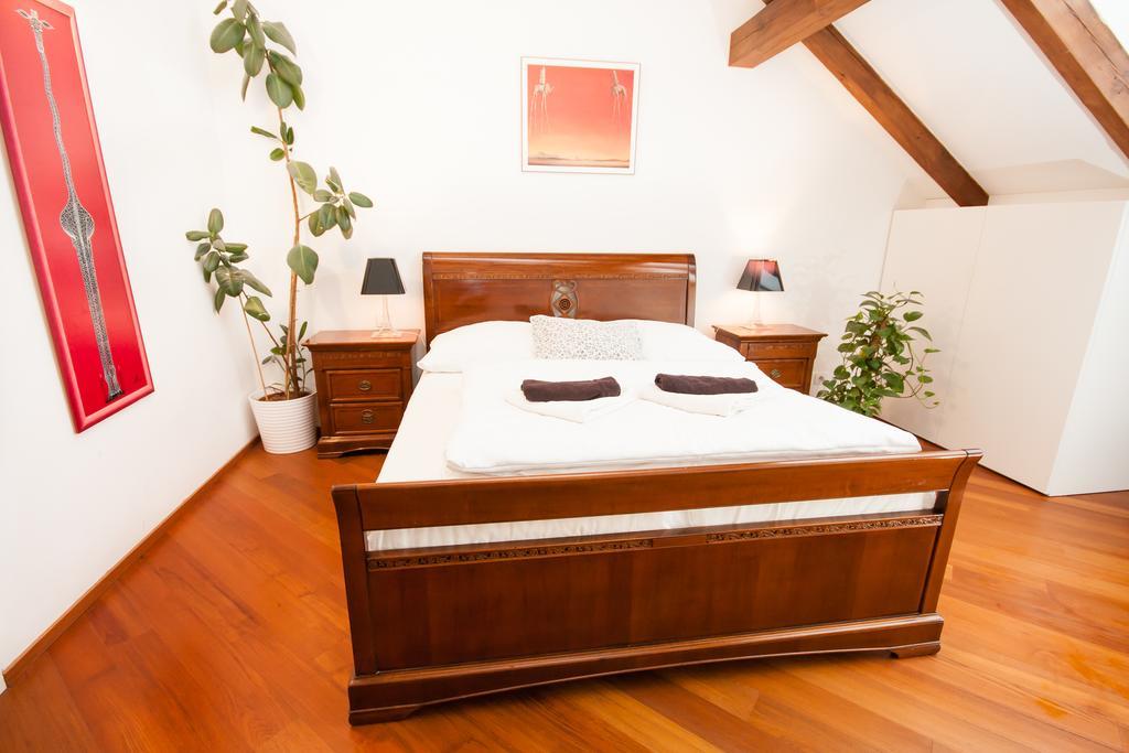 Luxury Loft Apartman Prága Szoba fotó